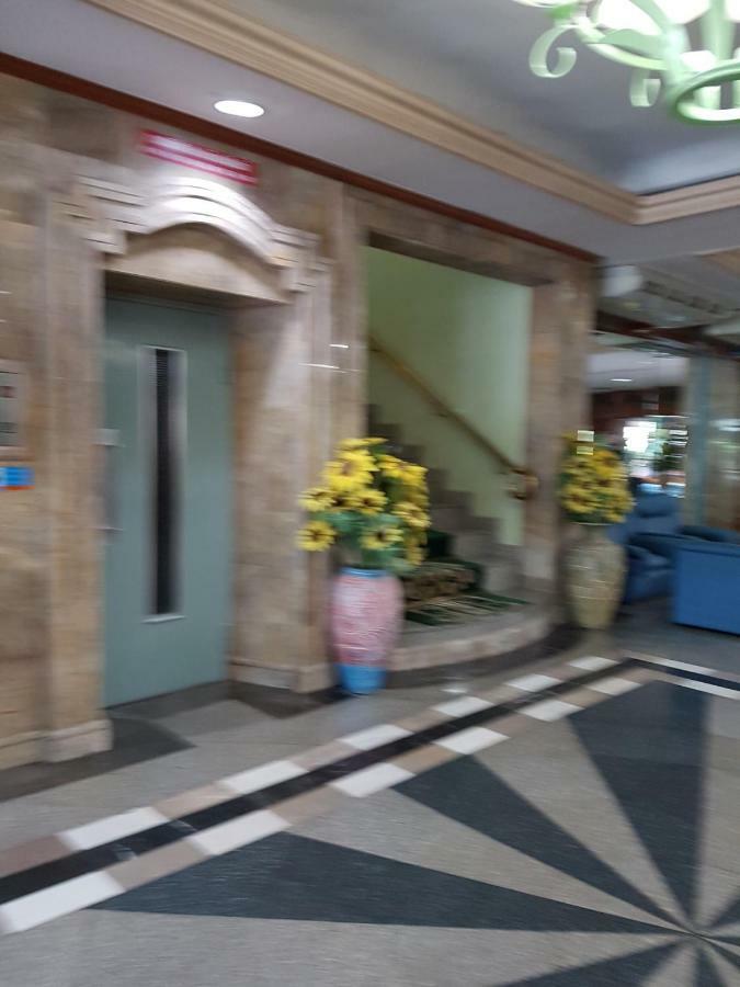 The Park Hotel Sukhumvit 7 Bangkok Exterior photo